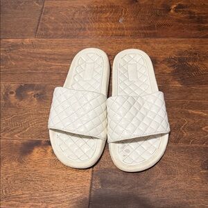 APL SLIDES Quilted White Slide Sandals